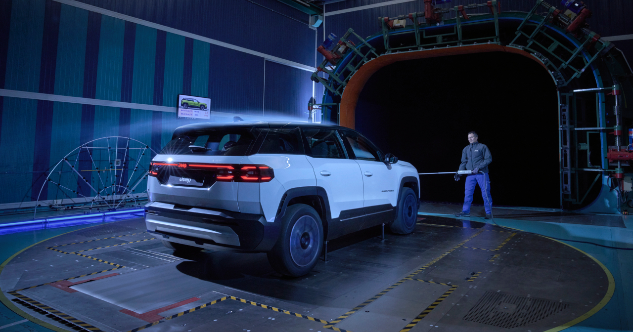 Den nye Jeep Compass i en vindtunnel.