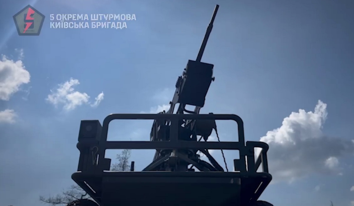 Ukrainas væpnede styrker viser for første gang bilder av en bakkebasert panserdrone i aksjon Ukrainas væpnede styrker viser for første gang bilder av en bakkebasert panserdrone i aksjon