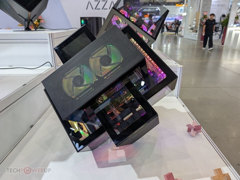 Azza's Cube Case Azza's Cube Case